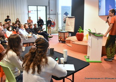 Kevin van Hecke, van PATS Indoor drone solutions, gaf een lezing over hun drones en hoe deze al gebruikt worden in diverse teelten.